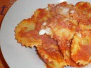 Cheese Ravioli with Tomato Sauce